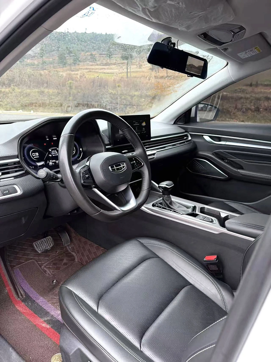 Geely Emgrand, 2022г., передний привод, автомат