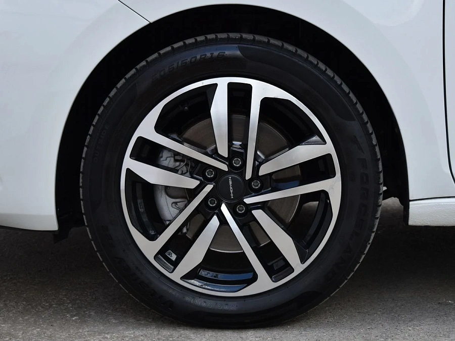 Skoda Rapid, 2021г., передний привод, автомат