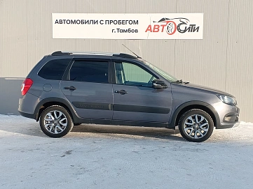 Lada (ВАЗ) , 2022г., передний привод, механика