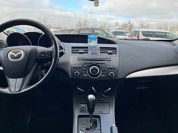 Mazda 3, 2012г, передний привод, автомат