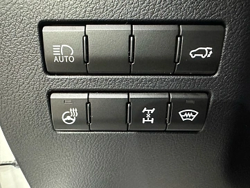 Lexus NX, 2018г, полный привод, вариатор