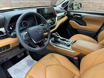 Toyota Highlander, 2025г, полный привод, автомат