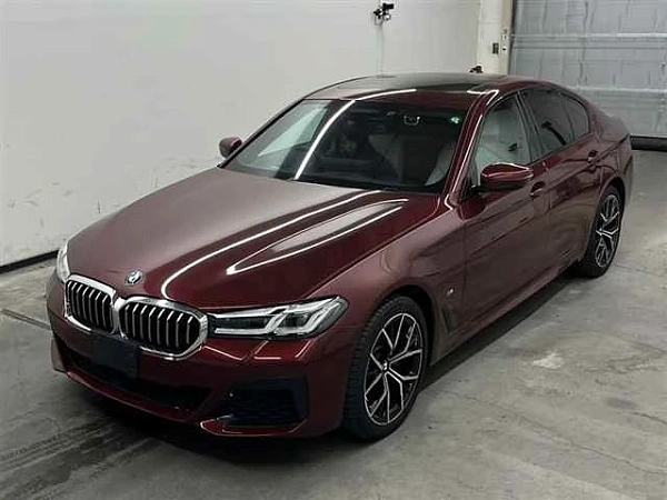 BMW 5 серии, 2022г., задний привод, автомат