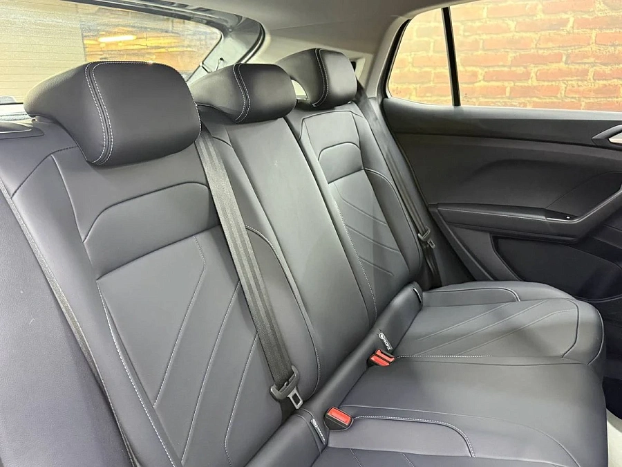 Volkswagen Tharu XR, 2025г., передний привод, робот