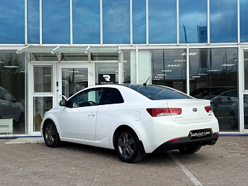 Kia Cerato, 2011г, передний привод, автомат