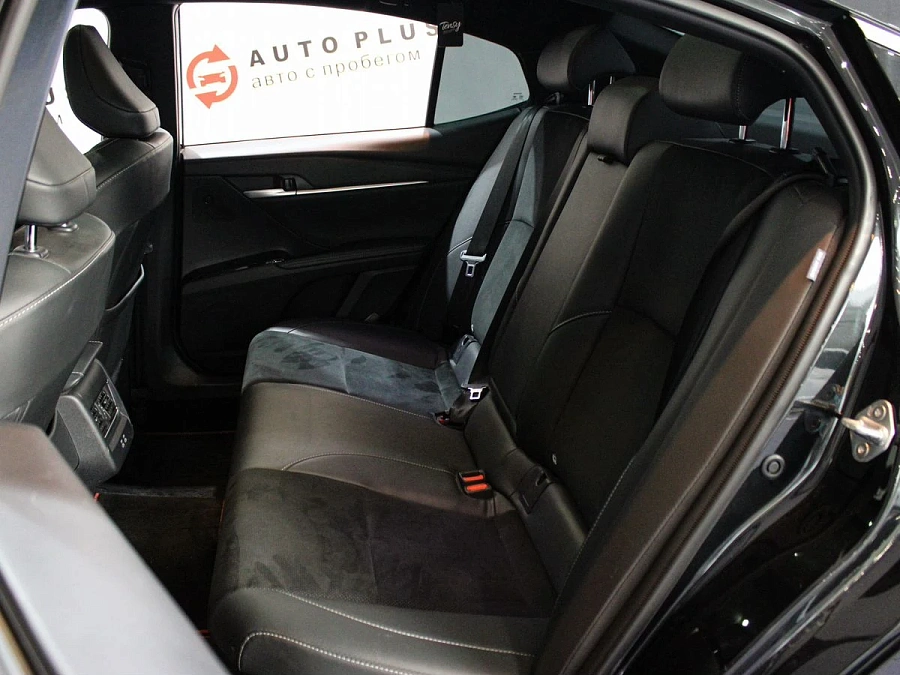 Toyota Camry, 2024г., передний привод, вариатор