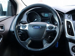 Ford Focus, 2011г, передний привод, робот
