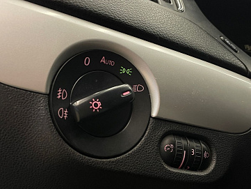 Volkswagen Jetta, 2012г, передний привод, автомат