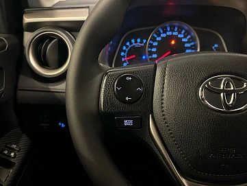 Toyota RAV4, 2014г, передний привод, автомат