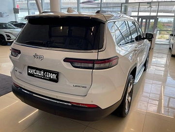 Jeep Grand Cherokee, 2022г, полный привод, автомат