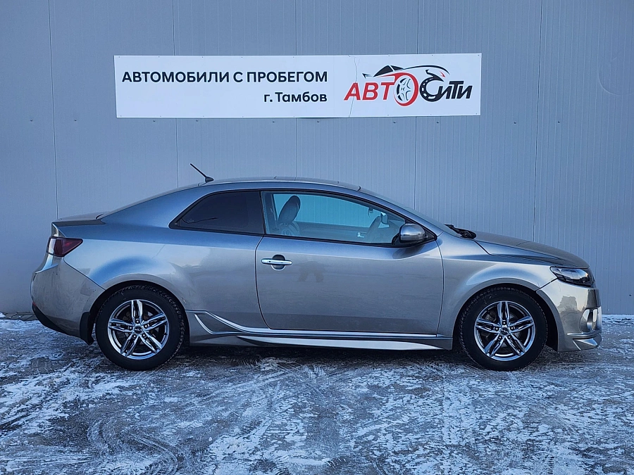 Kia Cerato, 2011г., передний привод, автомат