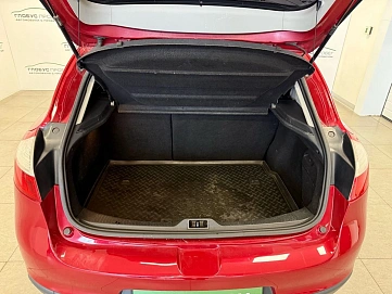 Renault Megane, 2013г, передний привод, механика