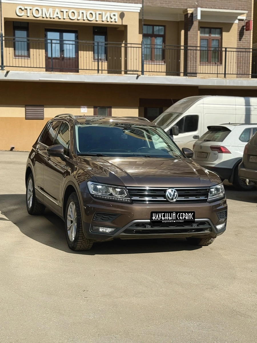 Volkswagen Tiguan, 2018г., полный привод, робот