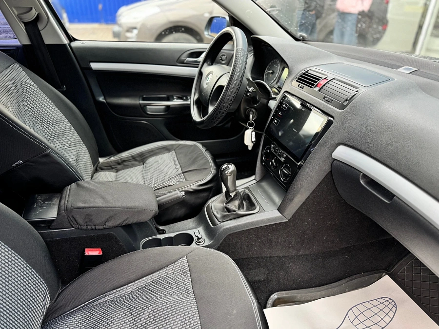 Skoda Octavia, 2008г., передний привод, механика
