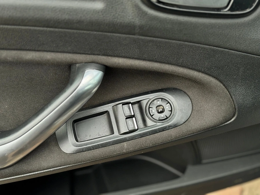 Ford Mondeo, 2009г., передний привод, механика