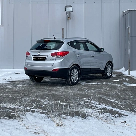 Hyundai ix35, 2011г, передний привод, автомат