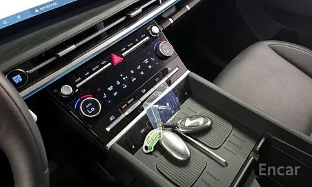 Hyundai Santa Fe, 2023г, полный привод, автомат