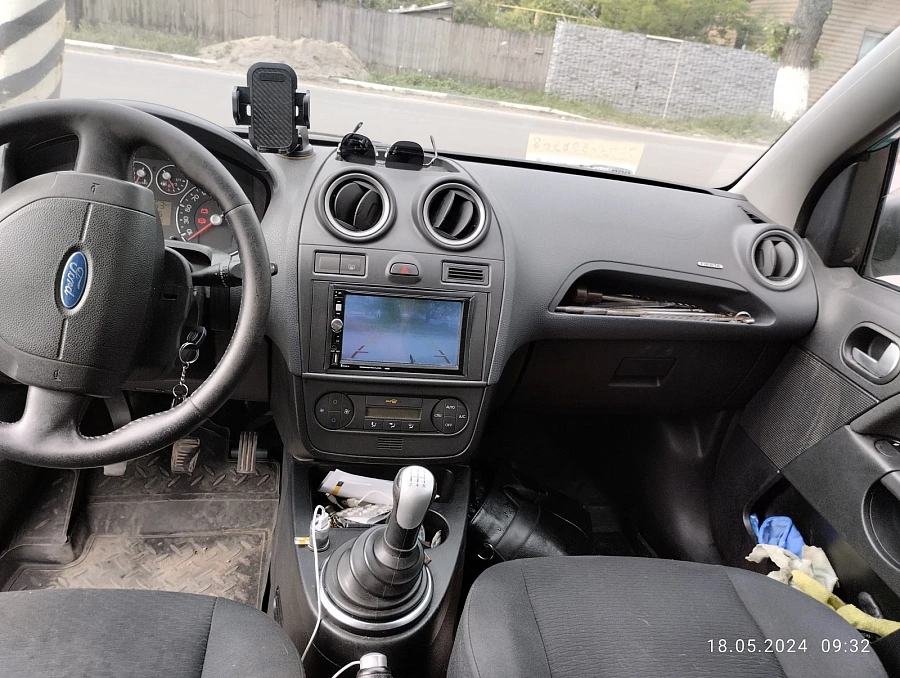 Ford Fiesta, 2007г., передний привод, механика