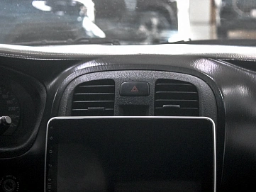 Hyundai Sonata, 2005г, передний привод, автомат