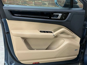 Porsche Cayenne, 2020г, полный привод, автомат