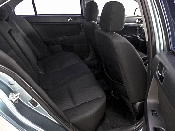 Mitsubishi Lancer, 2010г, передний привод, механика