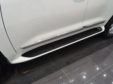 Toyota Land Cruiser, 2017г, полный привод, автомат