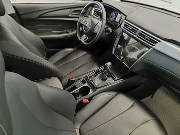 MG 5, 2023г, передний привод, автомат