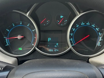 Chevrolet Cruze, 2011г., передний привод, автомат