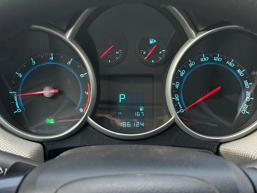 Chevrolet Cruze, 2011г., передний привод, автомат