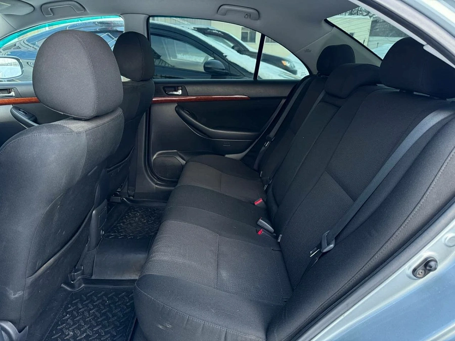 Toyota Avensis, 2008г., передний привод, автомат
