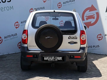 Chevrolet Niva, 2012г, полный привод, механика
