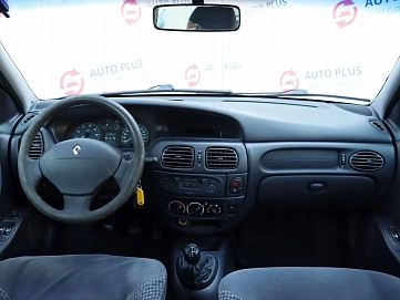 Renault Megane, 2003г, передний привод, механика