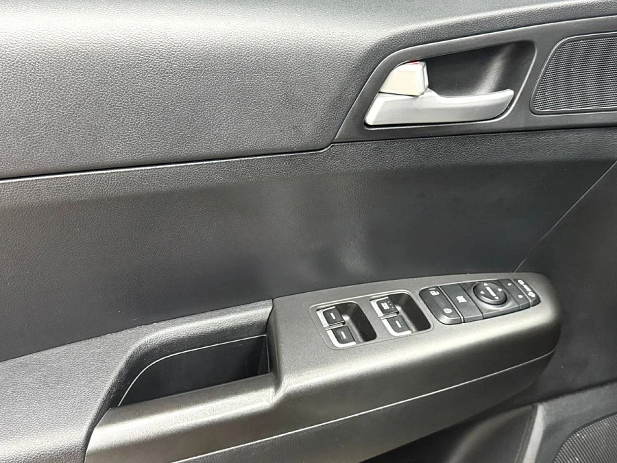 Kia Sportage, 2021г., передний привод, робот