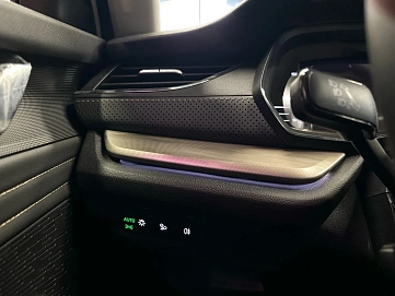 Skoda Octavia, 2025г, передний привод, робот