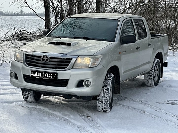 Toyota Hilux, 2013г, полный привод, механика