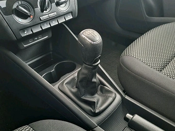 Volkswagen Polo, 2020г, передний привод, механика