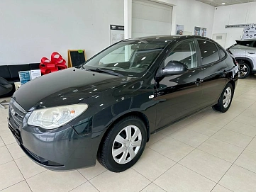 Hyundai Elantra, 2009г, передний привод, автомат