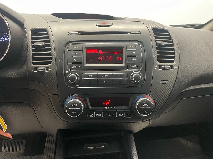 Kia Cerato, 2013г., передний привод, автомат