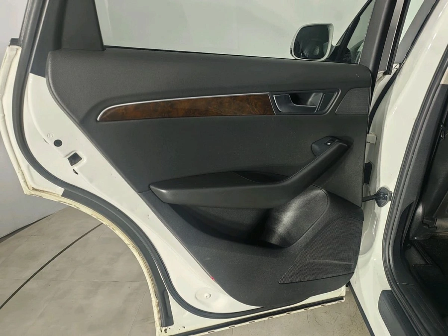 Audi Q5, 2010г., полный привод, робот