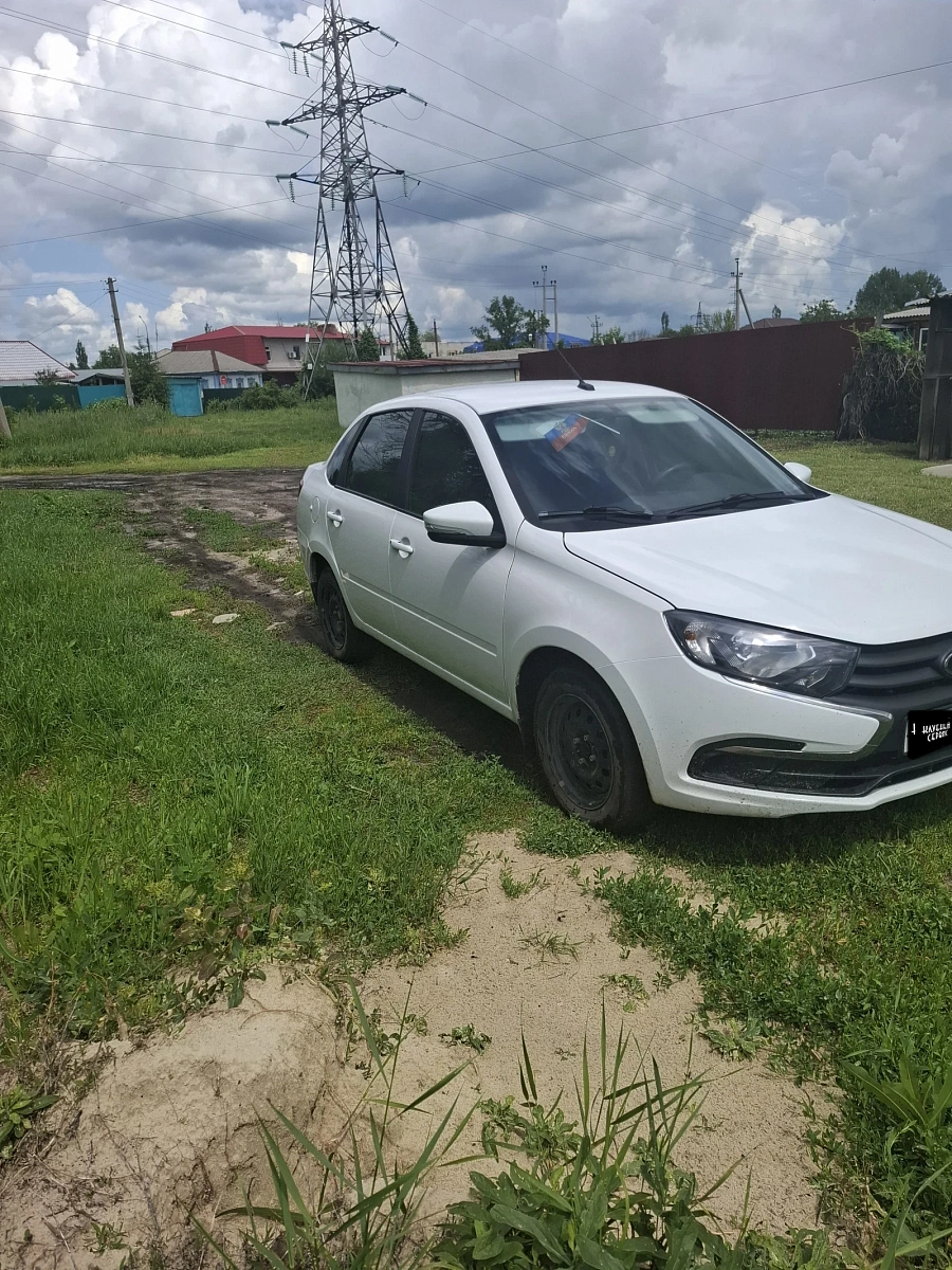 Lada (ВАЗ) Granta, 2023г., передний привод, механика