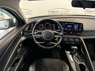 Hyundai Elantra, 2021г, передний привод, автомат