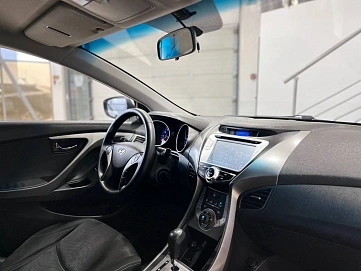Hyundai Elantra, 2013г, передний привод, автомат