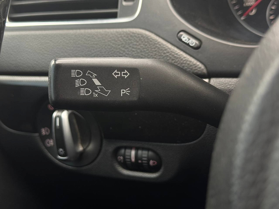 Volkswagen Jetta, 2012г., передний привод, механика