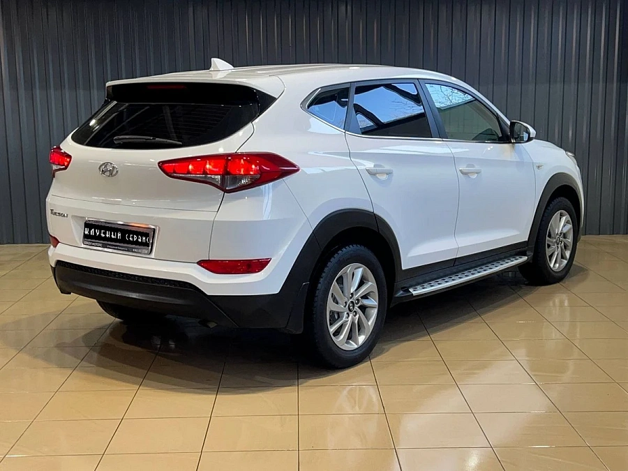 Hyundai Tucson, 2017г., передний привод, автомат