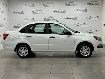 Lada (ВАЗ) Granta, 2021г, передний привод, механика