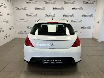 Peugeot 308, 2012г, передний привод, автомат