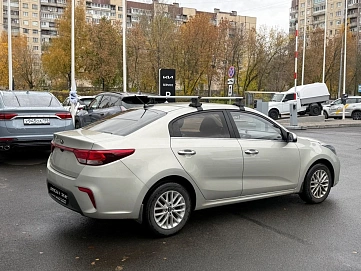Kia , 2020г., передний привод, автомат
