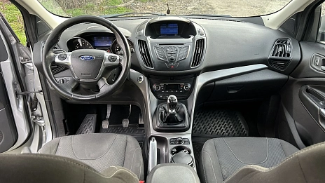 Ford Kuga, 2013г., передний привод, механика