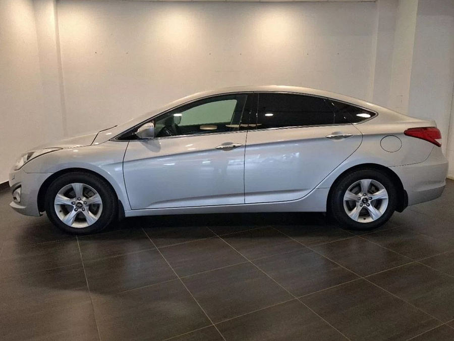 Hyundai , 2013г., передний привод, автомат