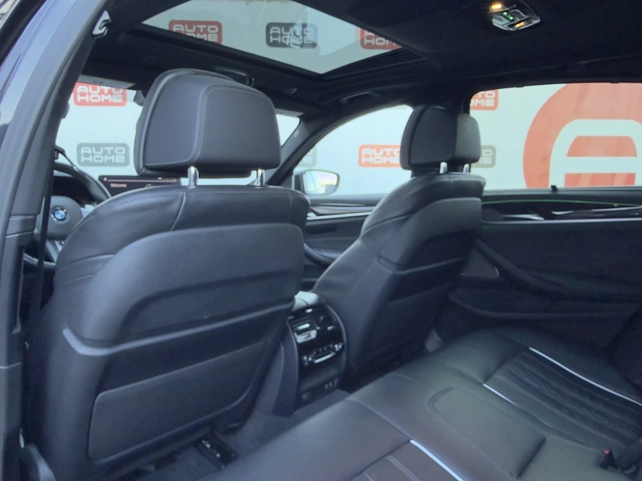 BMW 5 серии, 2020г., передний привод, автомат